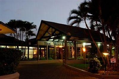 фото отеля Tanoa Waterfront Hotel