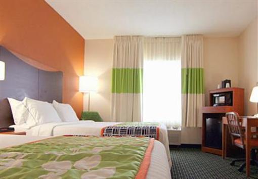 фото отеля Fairfield Inn Kansas City Airport