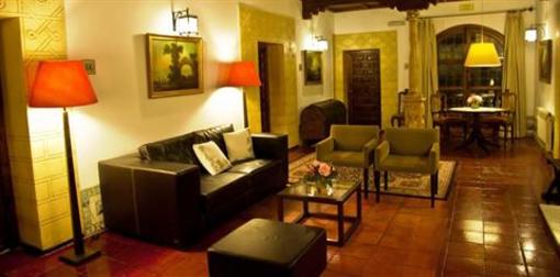 фото отеля Hostal del Cardenal