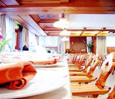 фото отеля Hotel Beau Sejour Etroubles