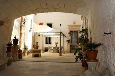 фото отеля Palazzo Mellacqua Rooms Bed and Breakfast Andrano