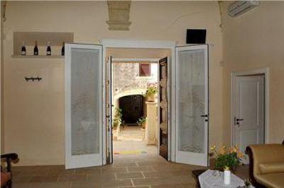 фото отеля Palazzo Mellacqua Rooms Bed and Breakfast Andrano