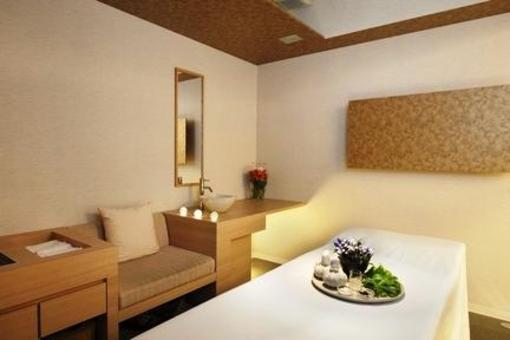 фото отеля Okinawa Harborview Crowne Plaza