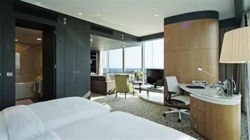 фото отеля Doubletree by Hilton Istanbul - Moda