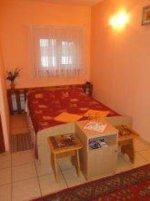 фото отеля Hostel Den' i Noch'