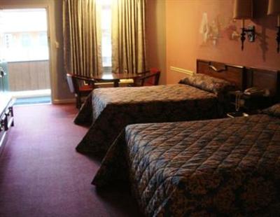 фото отеля Village Inn Motel Lovingston