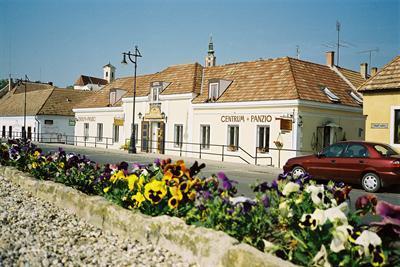 фото отеля Centrum Panzio Szentendre