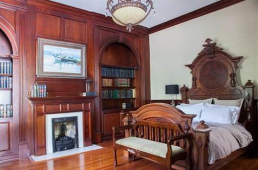 фото отеля The Twelve Oaks Bed & Breakfast