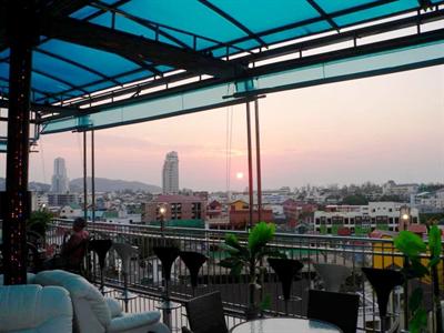 фото отеля Patong Eyes