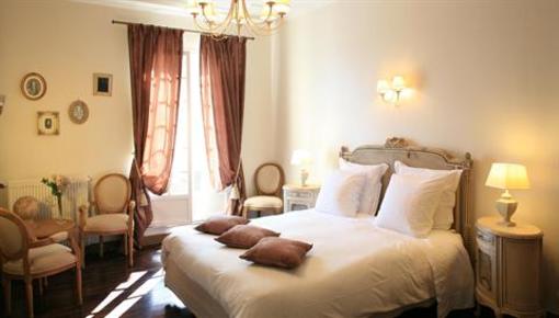фото отеля Manoir Saint Charles