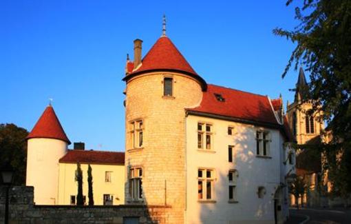 фото отеля Manoir Saint Charles