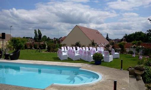фото отеля Manoir Saint Charles