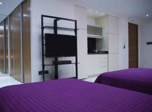 фото отеля Heart of Soho Aparthotel