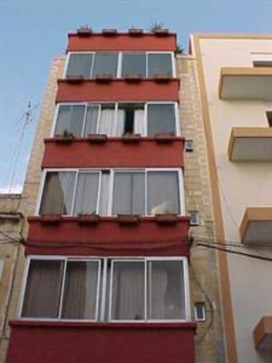 фото отеля Comfort Inn Guest House Sliema