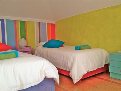 фото отеля Chill in Ericeira Surfhouse