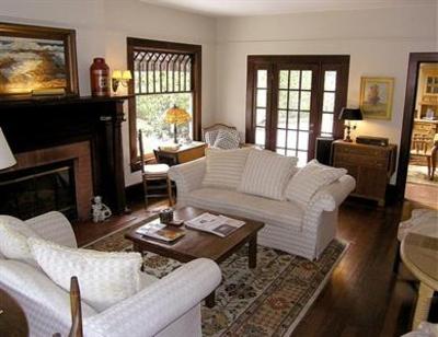 фото отеля Country House Santa Barbara