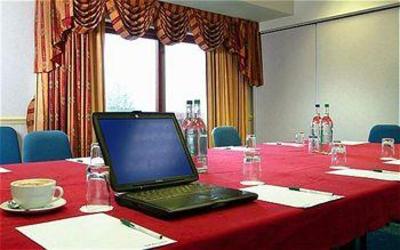 фото отеля Holiday Inn Northampton West