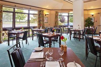 фото отеля Holiday Inn Northampton West