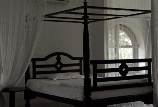 фото отеля Hotel Jhira Bagh Palace