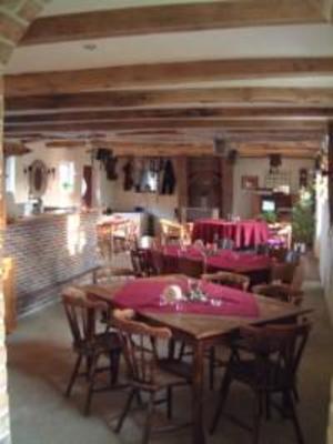 фото отеля Triple Star Guest Ranch Hotel Stavern