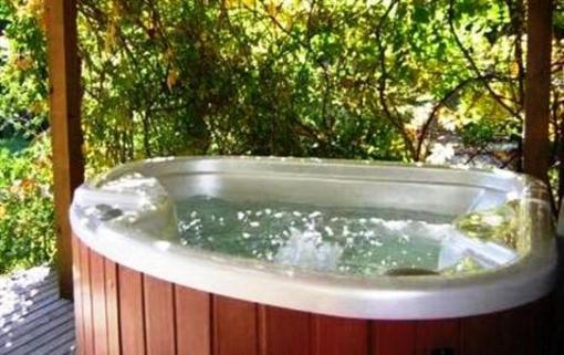 фото отеля Wombat Cottage B&B