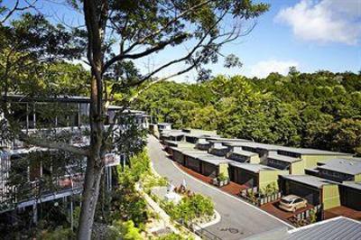 фото отеля Outrigger Little Hastings Street Resort & Spa Noosa