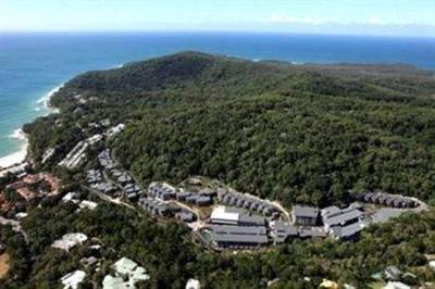 фото отеля Outrigger Little Hastings Street Resort & Spa Noosa