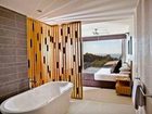 фото отеля Outrigger Little Hastings Street Resort & Spa Noosa