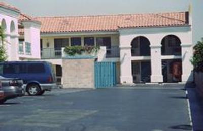 фото отеля Cali Inn