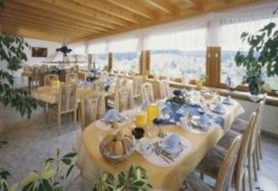 фото отеля Waldhotel Auerhahn