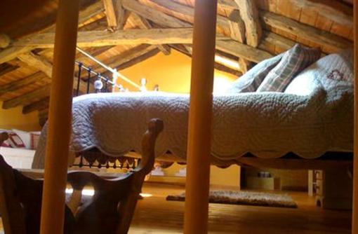 фото отеля Auberge Lou Peyrol