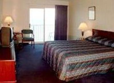 фото отеля Northpointe Inn Mackinaw City