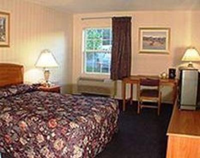 фото отеля Northpointe Inn Mackinaw City