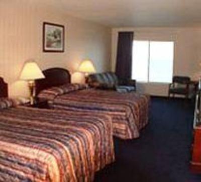 фото отеля Northpointe Inn Mackinaw City