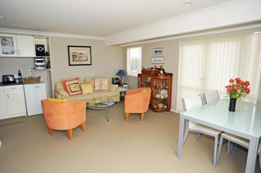 фото отеля Beachside Bed & Breakfast