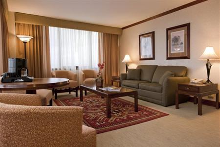 фото отеля Holiday Inn San Jose Aurola