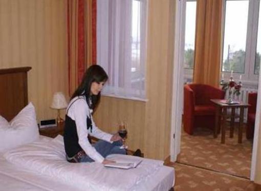 фото отеля Promenadenhotel Kaiser Wilhelm Bansin
