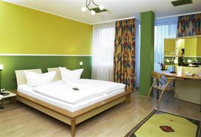 фото отеля Holiday Inn Berlin City East