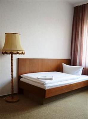 фото отеля Hotel Zum Goldenen Stern Unterspreewald