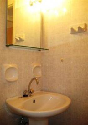 фото отеля White Rock Apartments