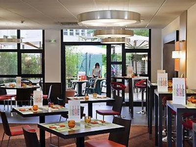 фото отеля Hotel Mercure Saint Quentin en Yvelines Centre