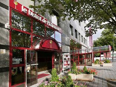 фото отеля Hotel Mercure Saint Quentin en Yvelines Centre