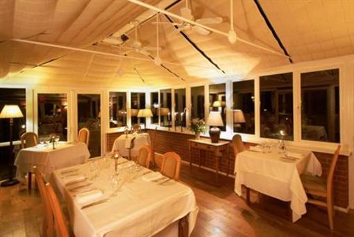 фото отеля Crouchers Country Hotel & Restaurant