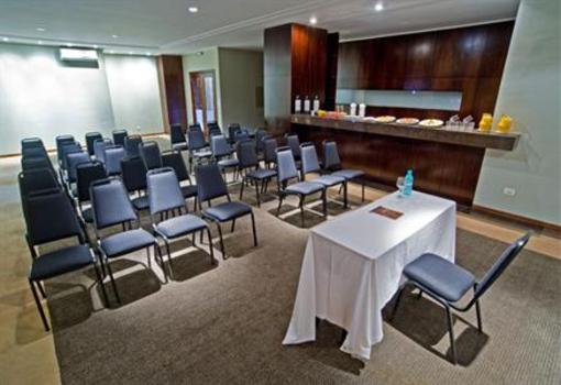 фото отеля Hotel Executive Pinhais