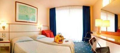 фото отеля Holiday Hotel Nago-Torbole