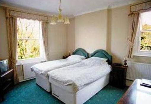 фото отеля Coombe Cross Hotel