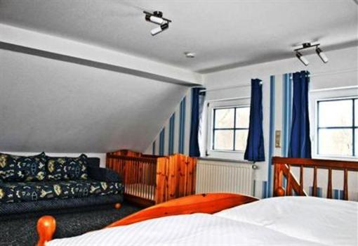 фото отеля Hof Kranichstein Hotel Rugen