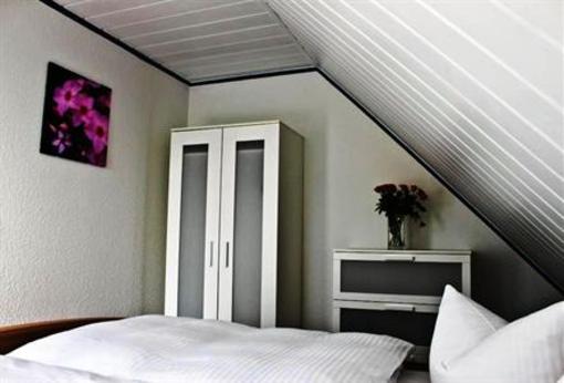 фото отеля Hof Kranichstein Hotel Rugen