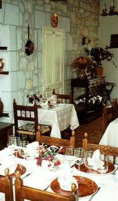 фото отеля Logis Auberge Du Capucin Gourmand