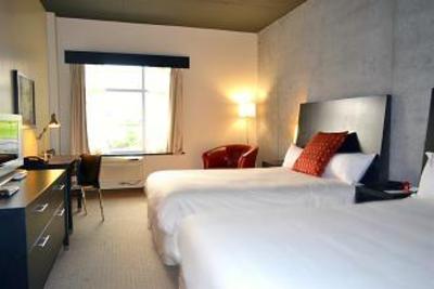 фото отеля Times Hotel & Suites